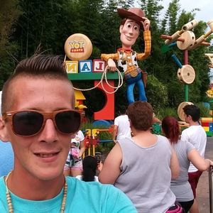 Meet your Posher, Daniel